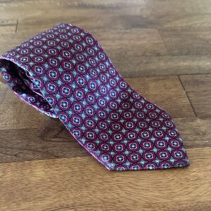 Stylish Patterned Men's Tie in Red and Blue